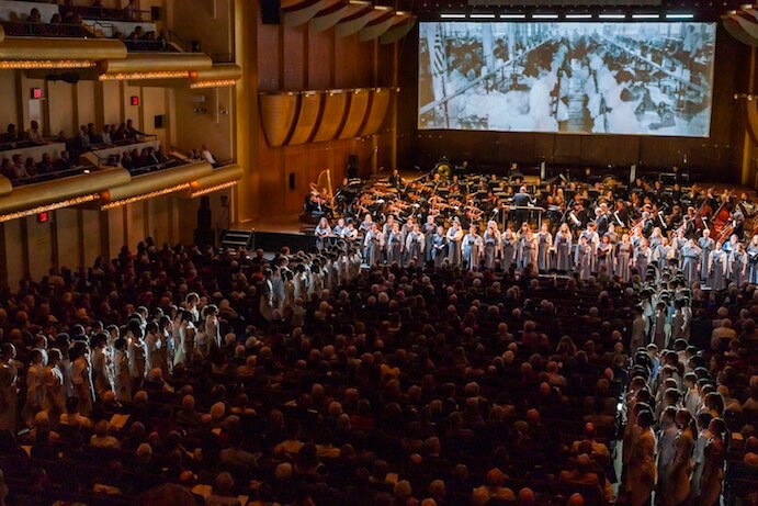 Jaap van Zweden conducts New York Philharmonic in world premiere of Julia Wolfe's Fire in My Mouth at David Geffen Hall