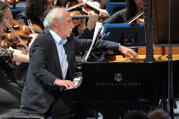 BBC Prom Premieres Provocative Piano Concerto by Rzewski in London